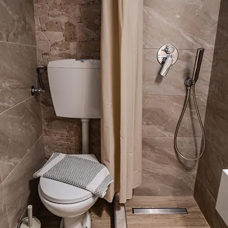 Akti Klisma Apartment *