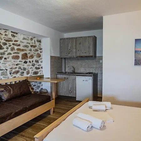 Akti Klisma Apartment *