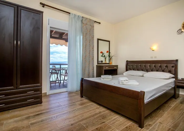 Akti Klisma * Σκάλα Καλλιράχης