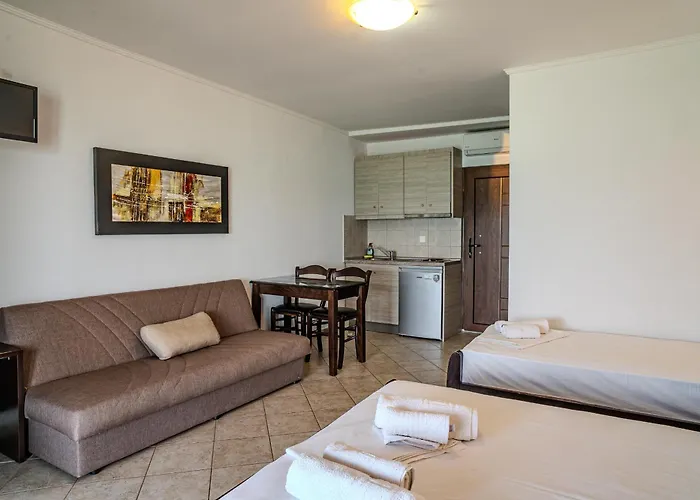 Apartment Akti Klisma *