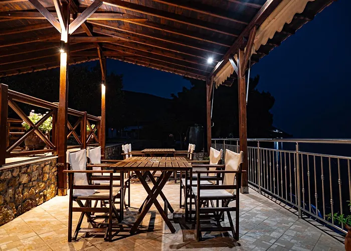 Apartment Akti Klisma